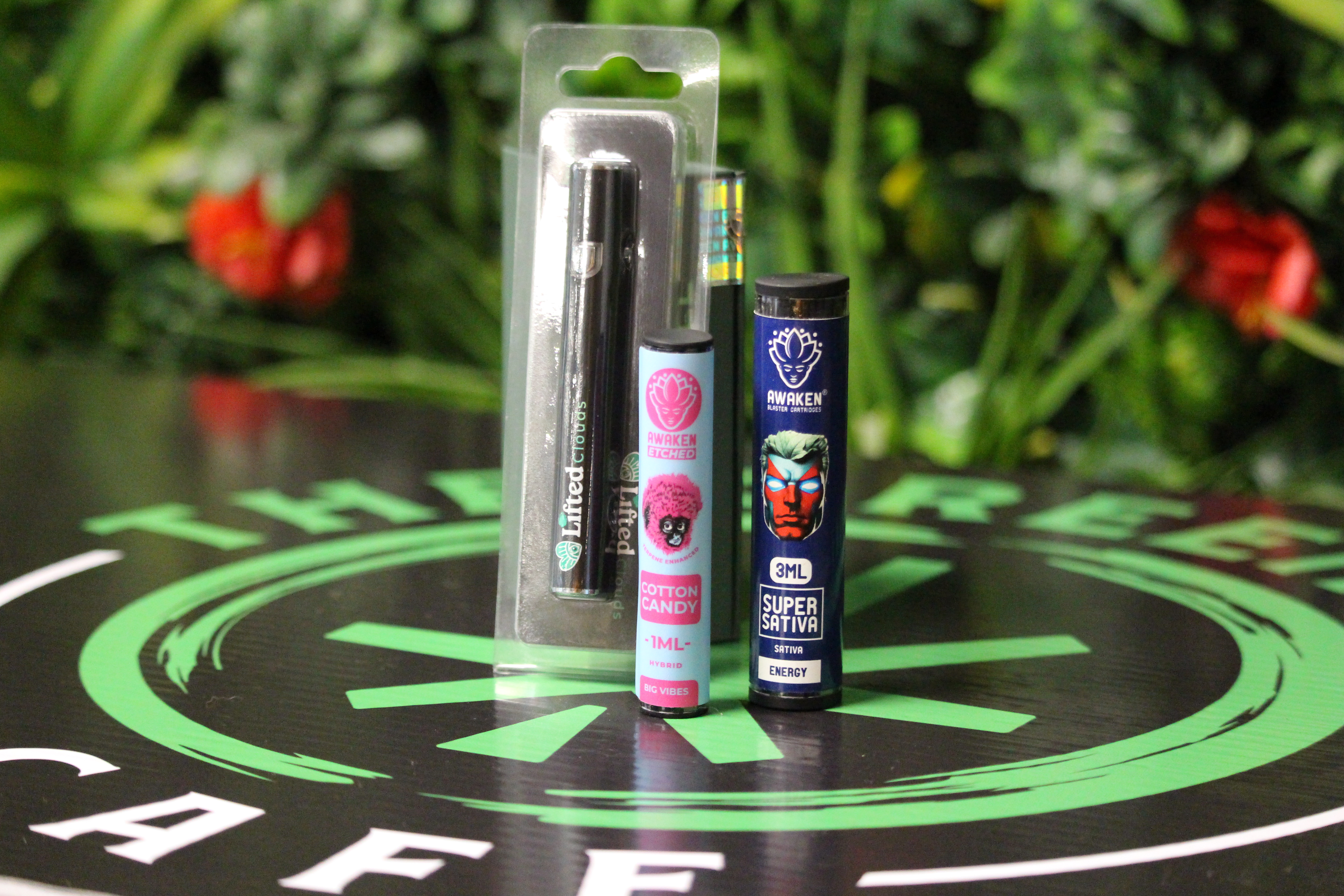 THC Vapes and Batteries